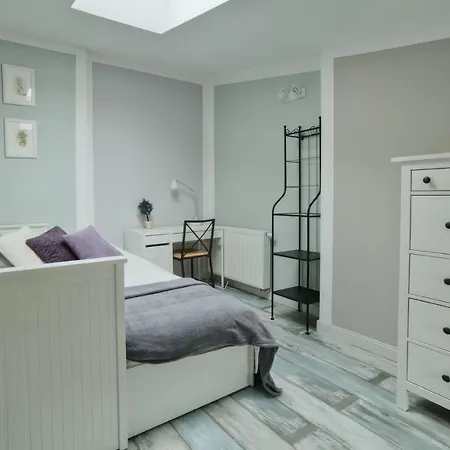 Urban Nest Bon 5 Apartment *