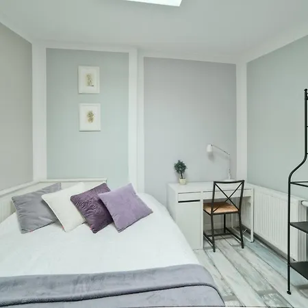 Urban Nest Bon 5 Apartment
